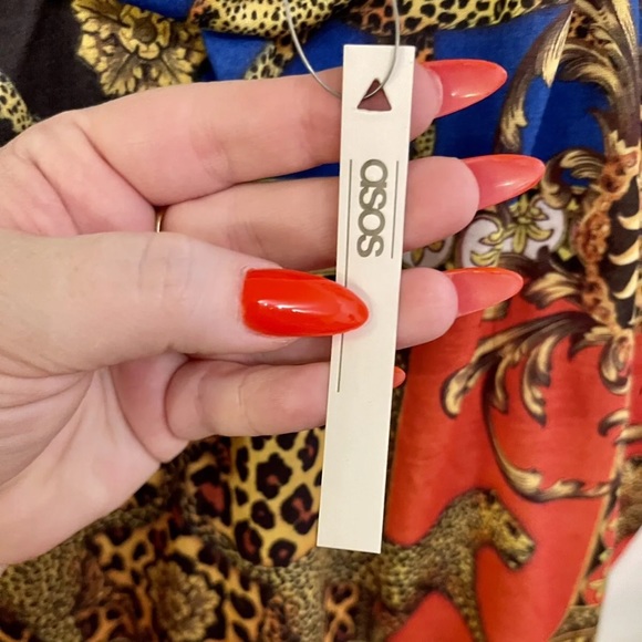 Asos Animal Chain Print Colorful Short Sleeve Crop Top Size 10 Medium - Picture 8 of 8